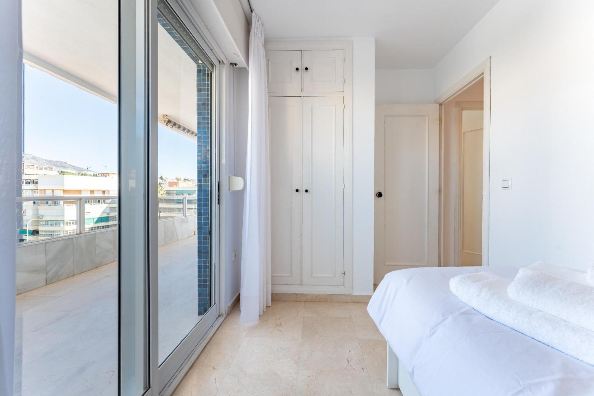 Appartement Tropico Carihuela View & Parking à Torremolinos Extérieur photo
