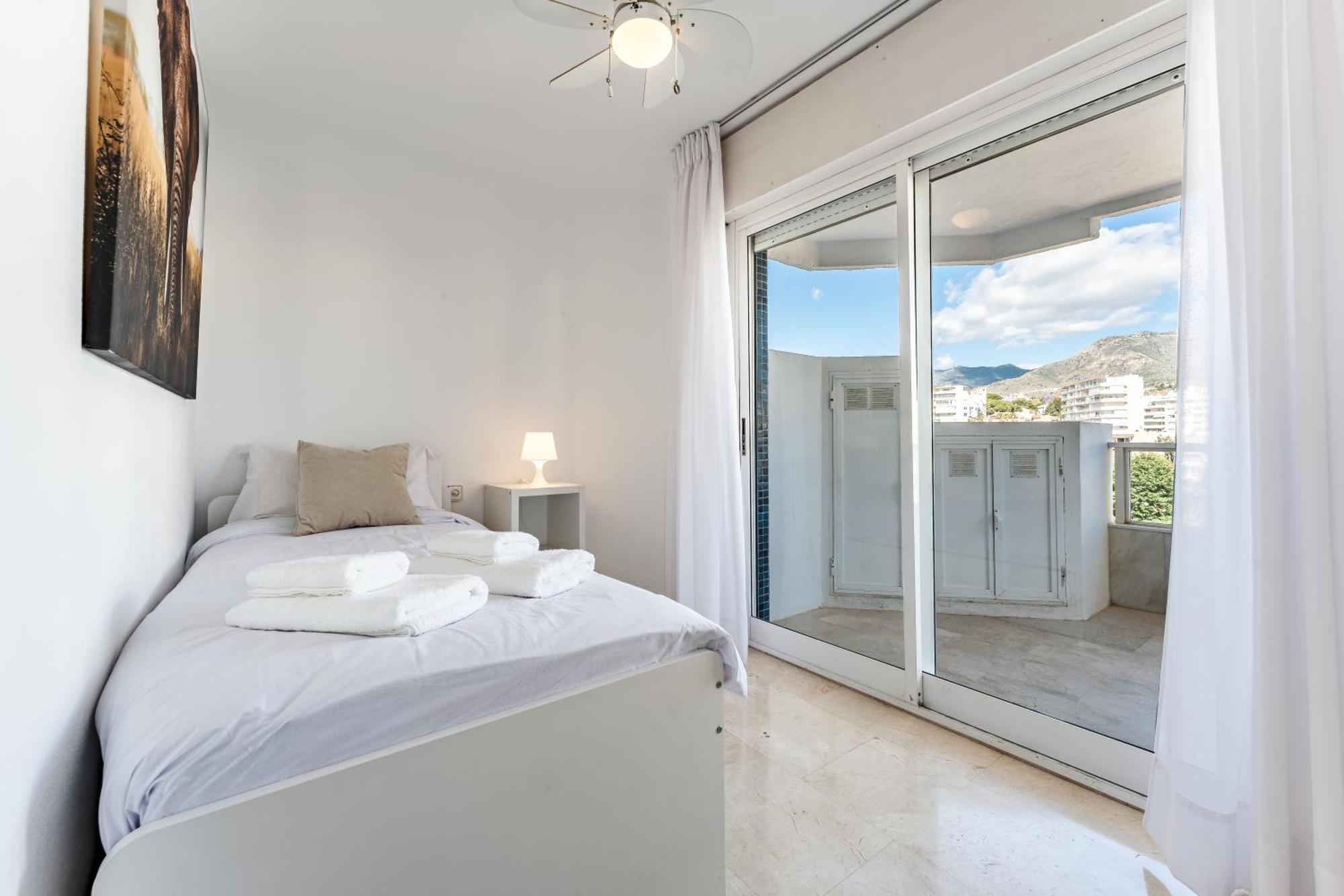 Appartement Tropico Carihuela View & Parking à Torremolinos Extérieur photo