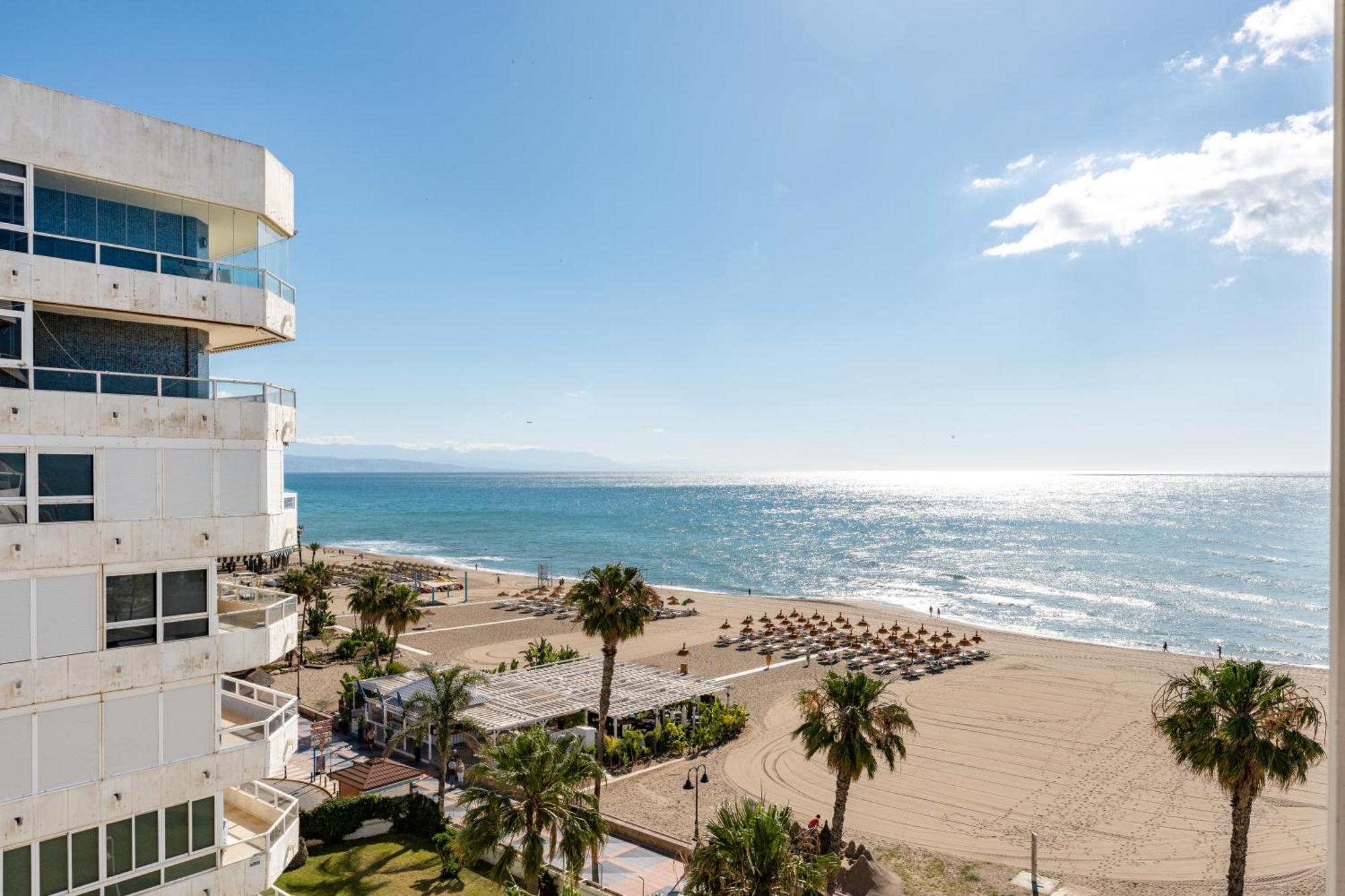 Appartement Tropico Carihuela View & Parking à Torremolinos Extérieur photo
