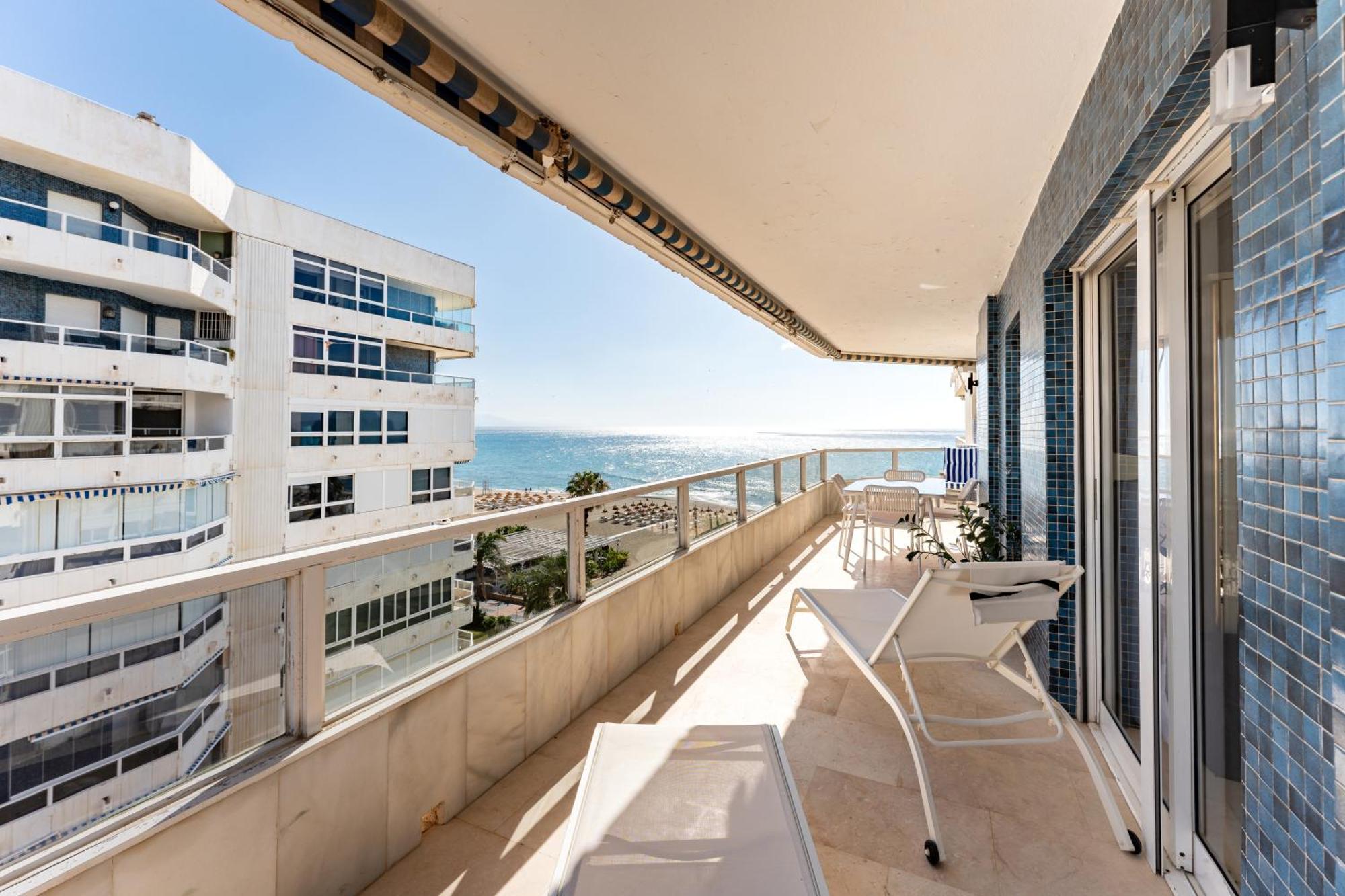 Appartement Tropico Carihuela View & Parking à Torremolinos Extérieur photo